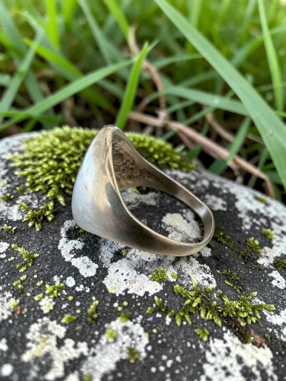 Vintage Silver Navajo Turquoise Kokopelli Statement Ring Crushed Stone Inlay - Picture 5 of 8
